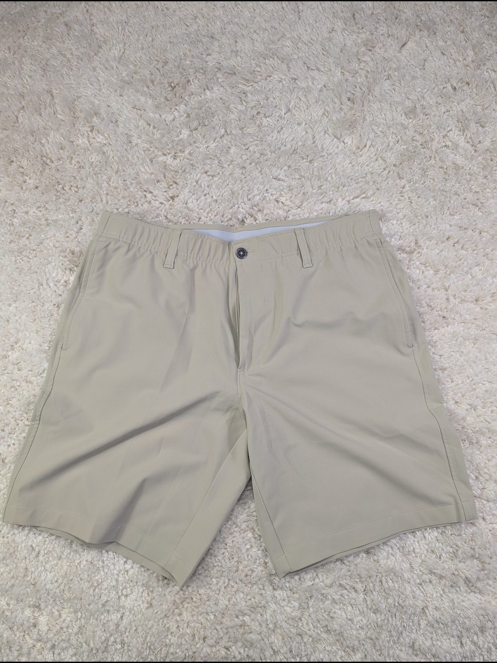Under Armour Men's Beige Flat Front Performance Shorts
